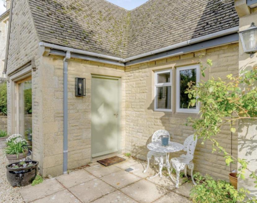 Ferienwohnung The Liss @ Piper House Cheltenham Exterior foto